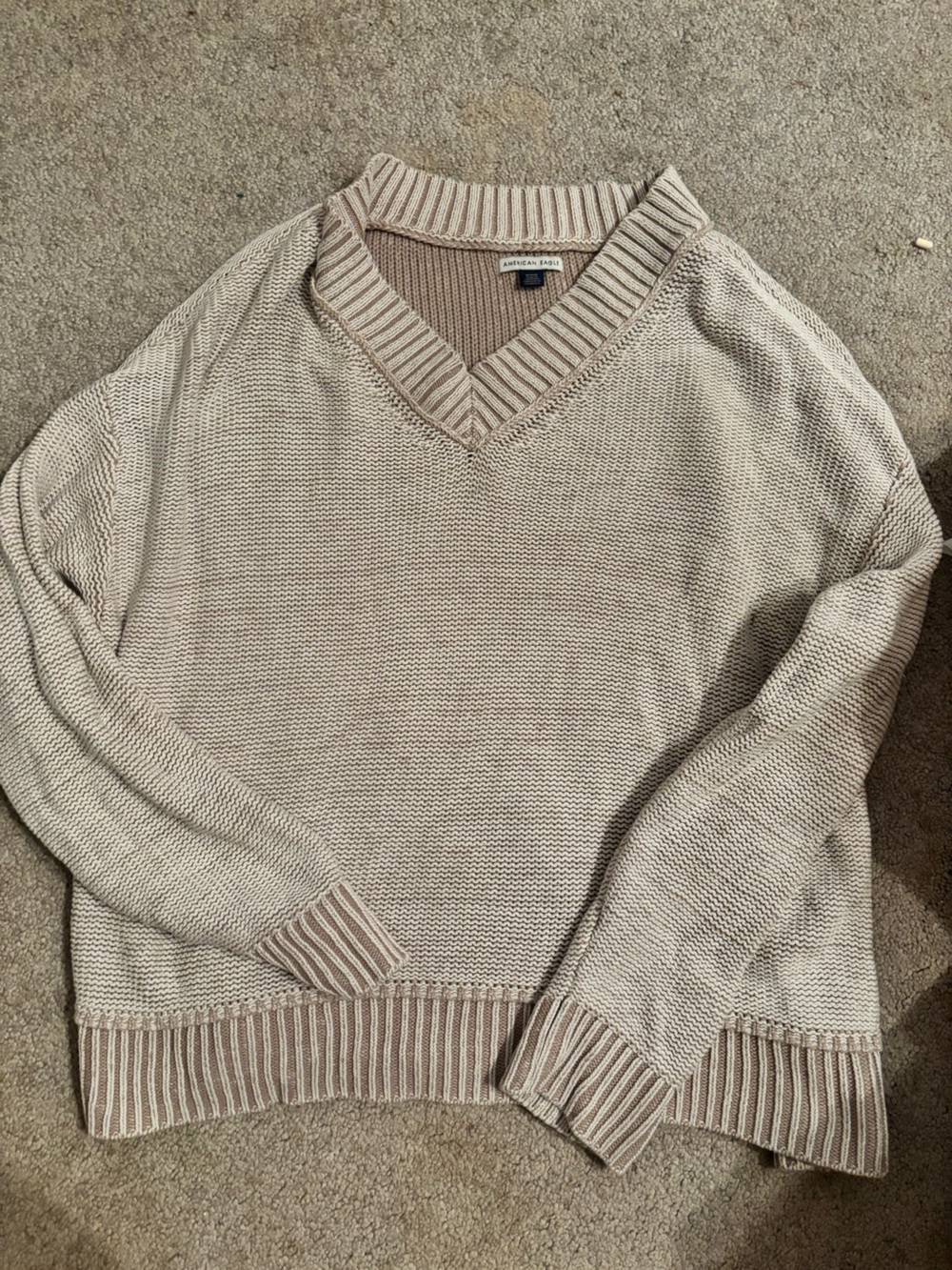 American Eagle Outfitters Beige Crew/Scoop V-Neck Sweater